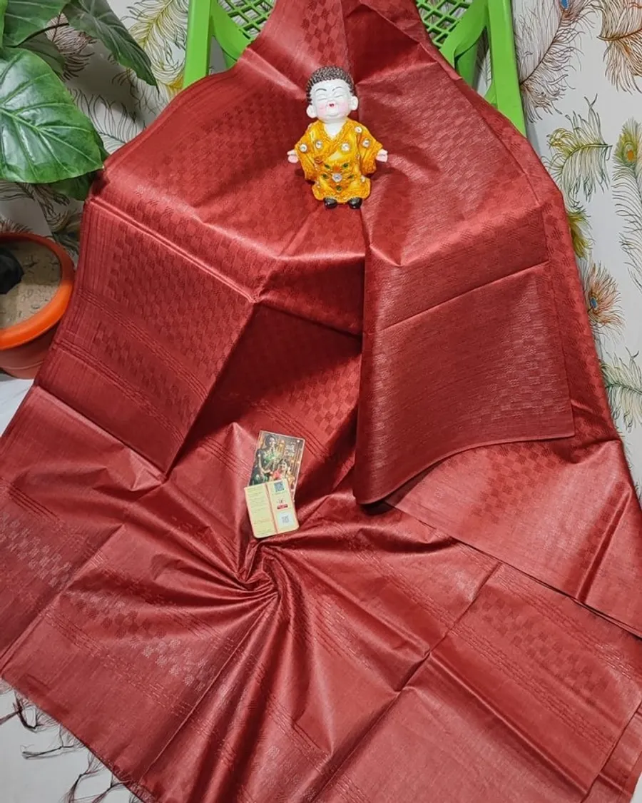 Lightweight & Glossy Finish Kota Viscose Silk Saree 